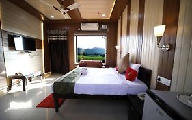 Bundeli Farm Resort & Banquet Orchha